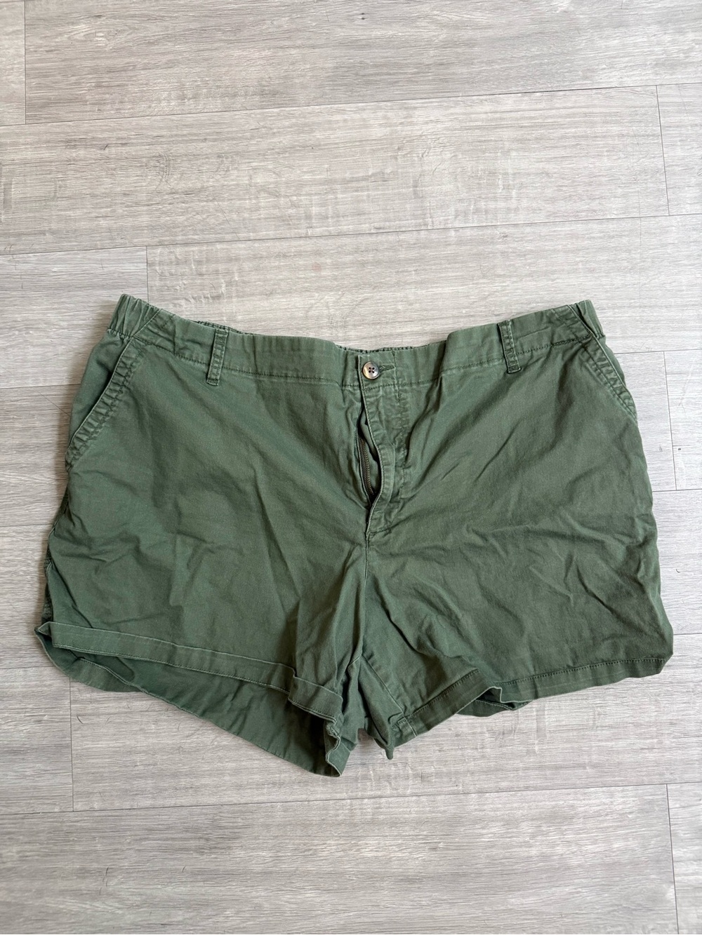 Old Navy Olive Green Cotton Chino Shorts